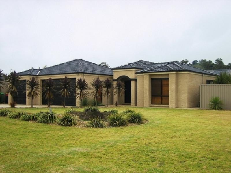 18 Parkfield Drive, Wodonga VIC 3690