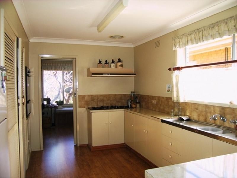 2 Norah Avenue, Wodonga VIC 3690