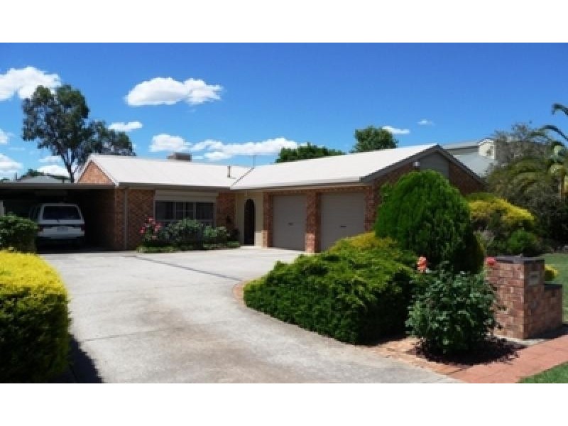 136 De Kerilleau Drive, Wodonga VIC 3690