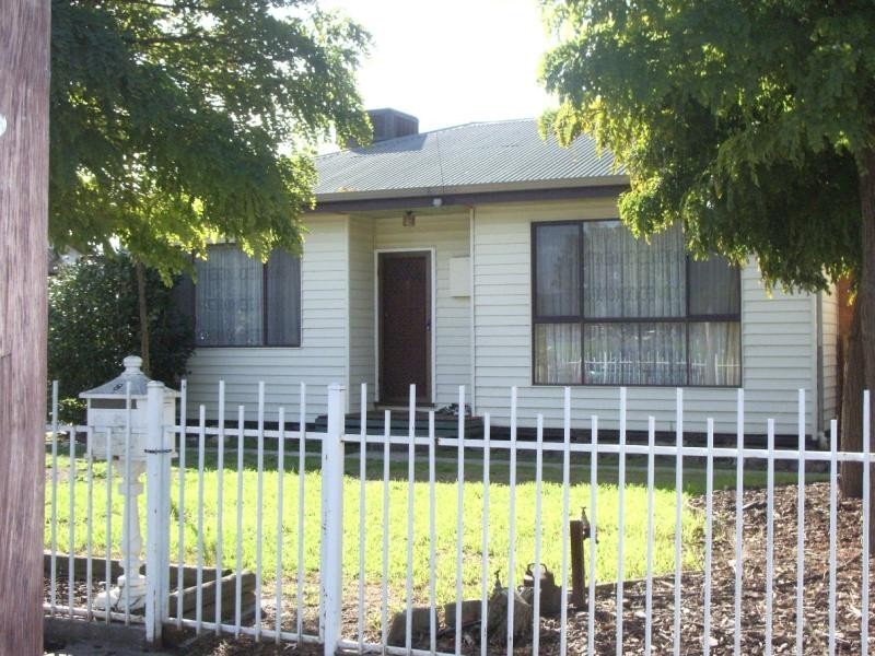 8 Mark Street, Wodonga VIC 3690