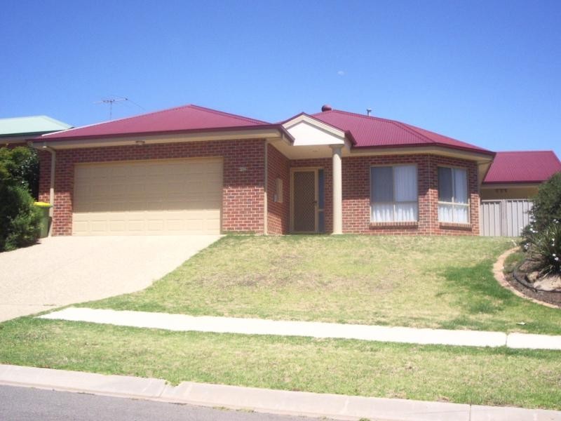 26 Whernside Drive, Wodonga VIC 3690