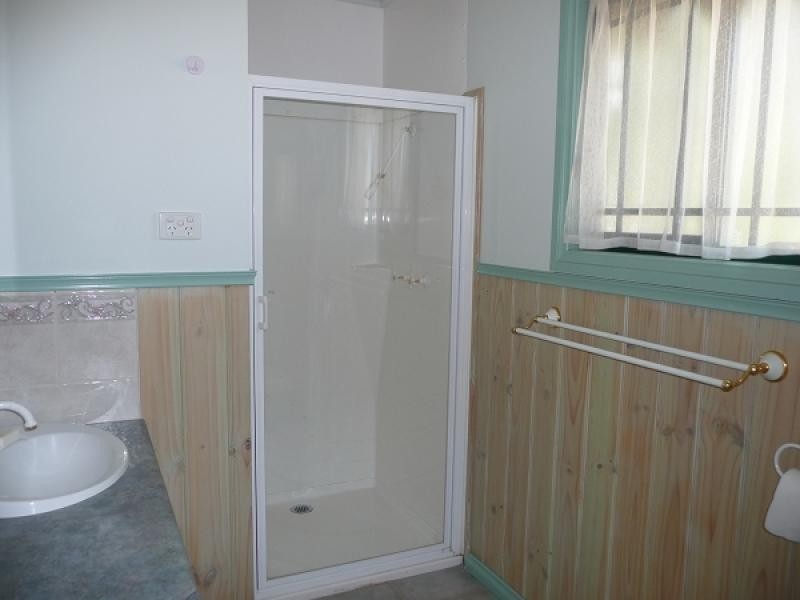 30 McFarland Road, Wodonga VIC 3690