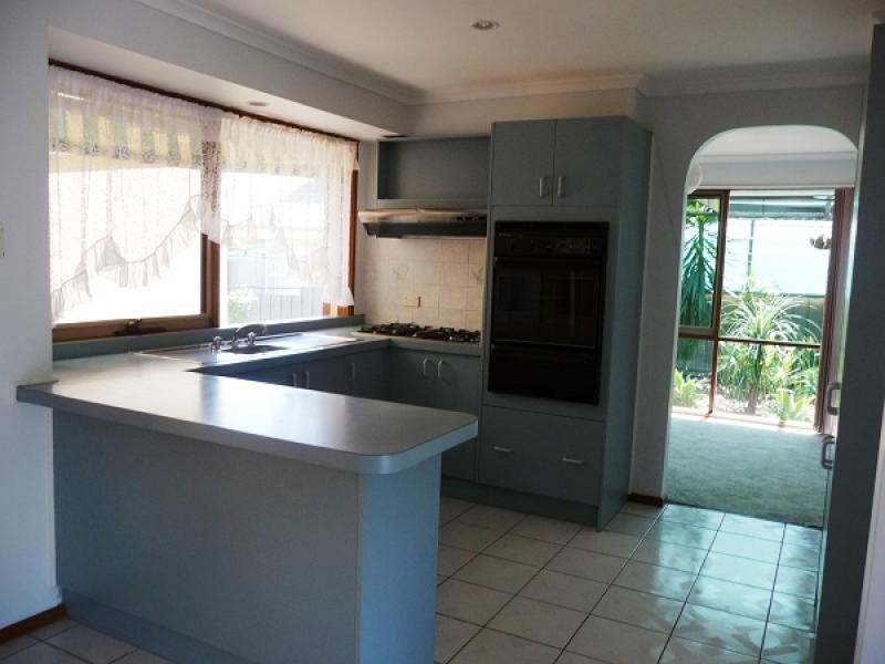 17 Milos Boulevard, Wodonga VIC 3690