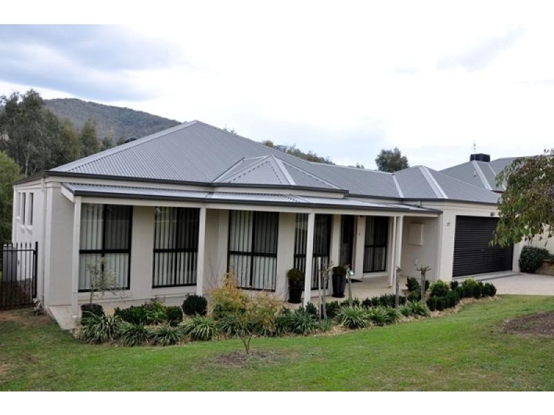 27 Foxglove Terrace, Baranduda VIC 3691