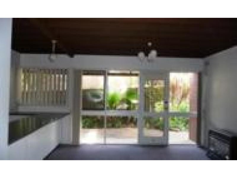 11/30 Lawrence Street, Wodonga VIC 3690