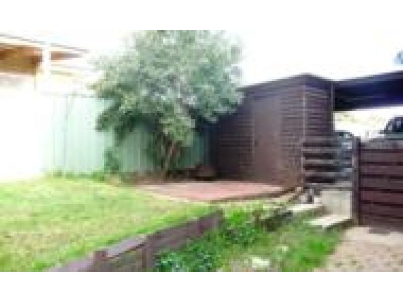 11/30 Lawrence Street, Wodonga VIC 3690