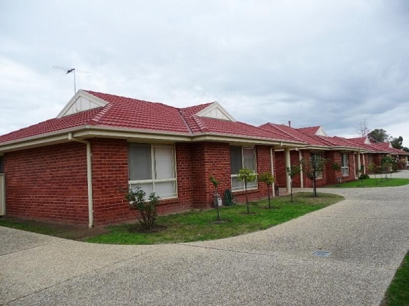 Unit 4 , 252 Beechworth Road, Wodonga VIC 3690