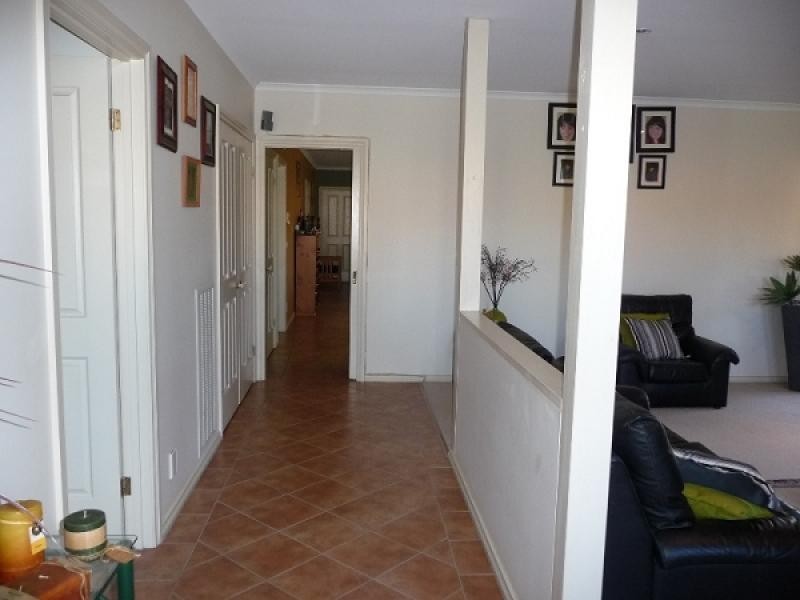 2 Avondale Drive, Wodonga VIC 3690