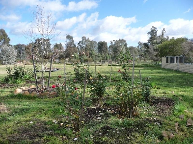 24 Indigo Drive, Barnawartha VIC 3688