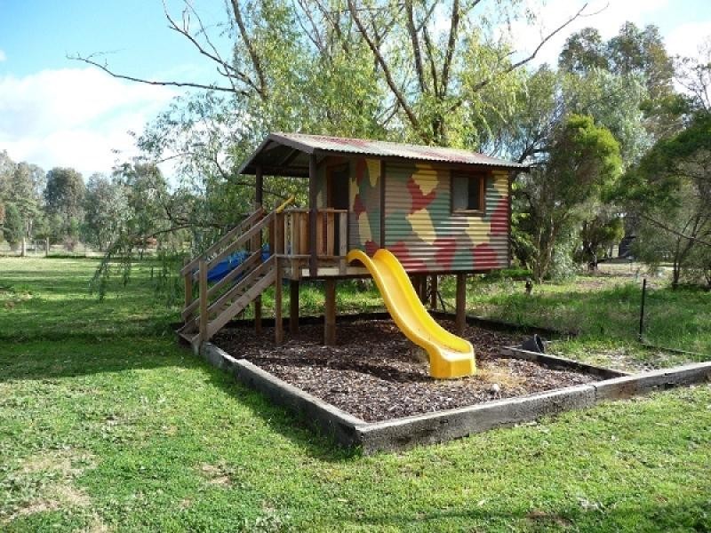 24 Indigo Drive, Barnawartha VIC 3688