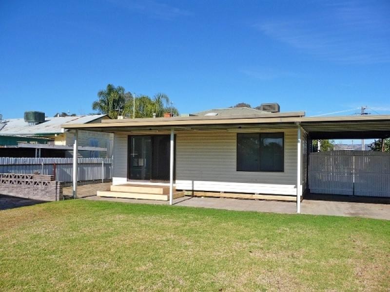 8 Mark Street, Wodonga VIC 3690