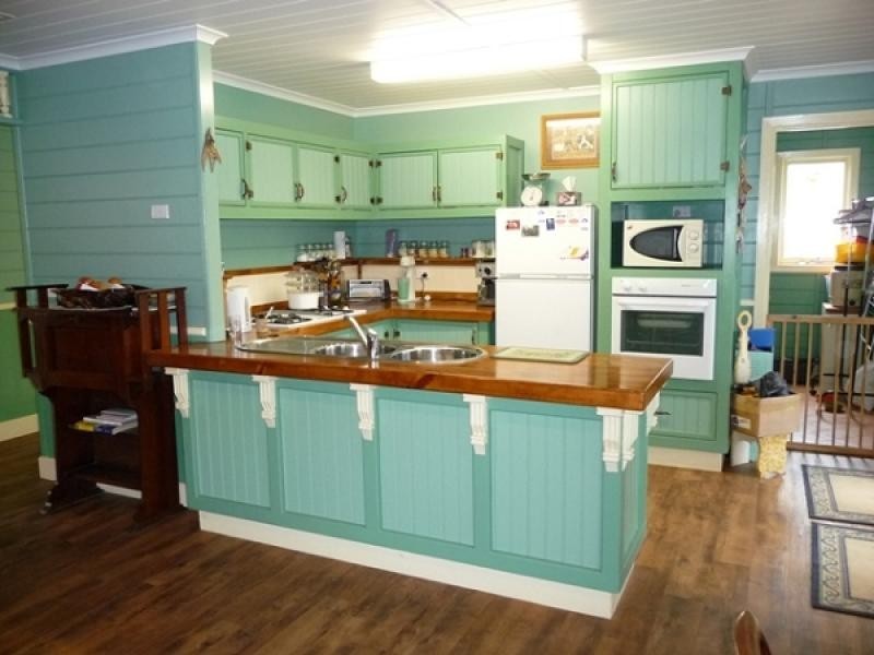 15 Yabba Road, Tallangatta East VIC 3700