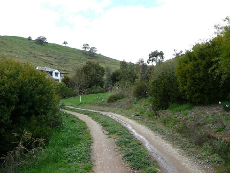 15 Yabba Road, Tallangatta East VIC 3700