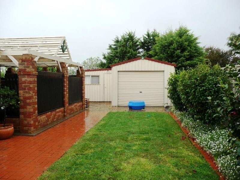 8 Mashie Way, Wodonga VIC 3690