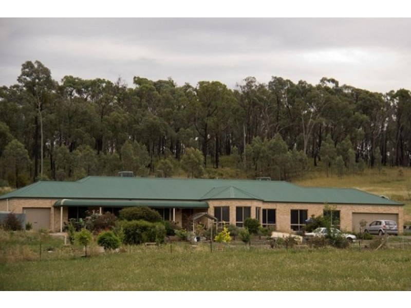 97 Chiltern-Howlong Road, Chiltern VIC 3683