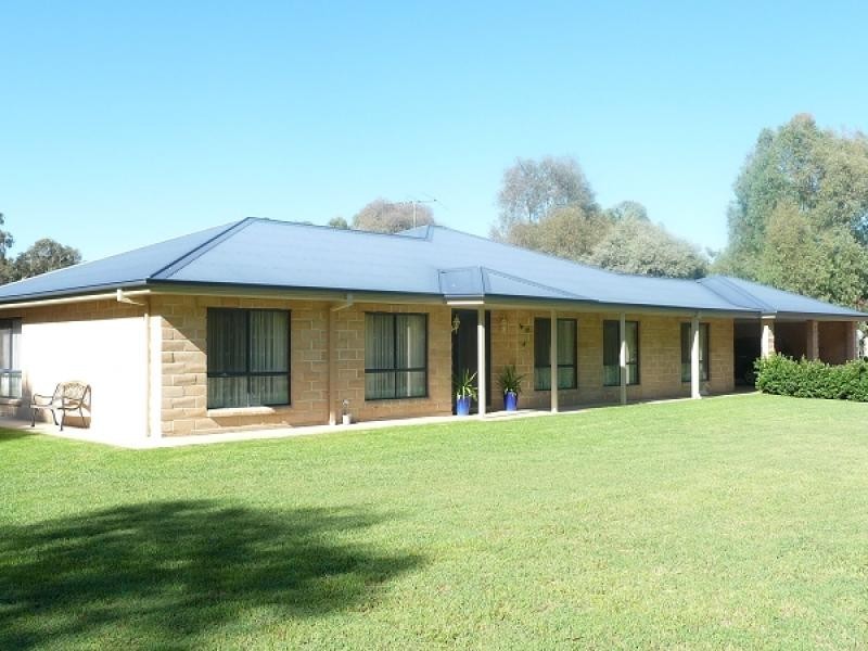 15 Indigo Drive, Barnawartha VIC 3688