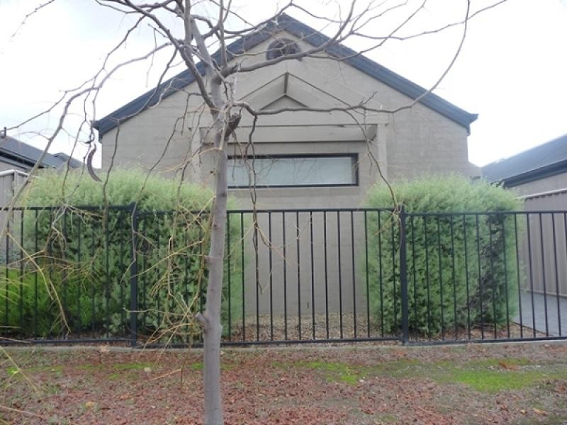 17 Jade Court, Wodonga VIC 3690