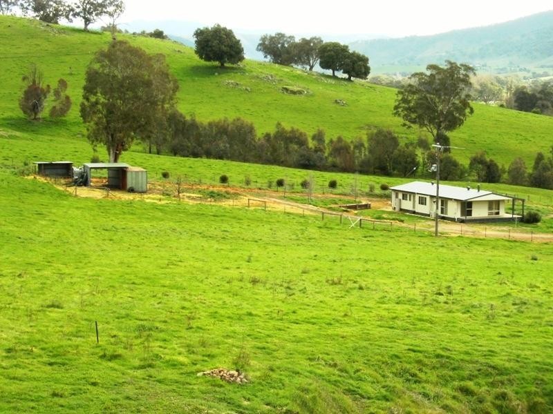 9696 Murray River Road, Walwa VIC 3709