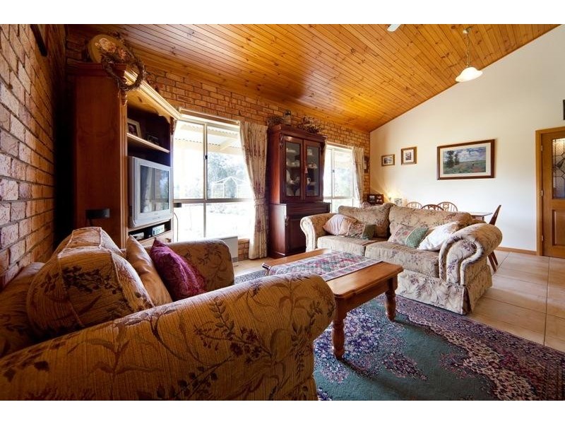 243 Fielder-Moll Road, Gerogery NSW 2642