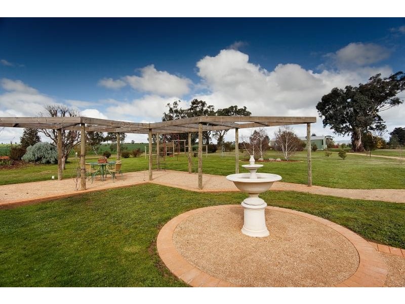 243 Fielder-Moll Road, Gerogery NSW 2642