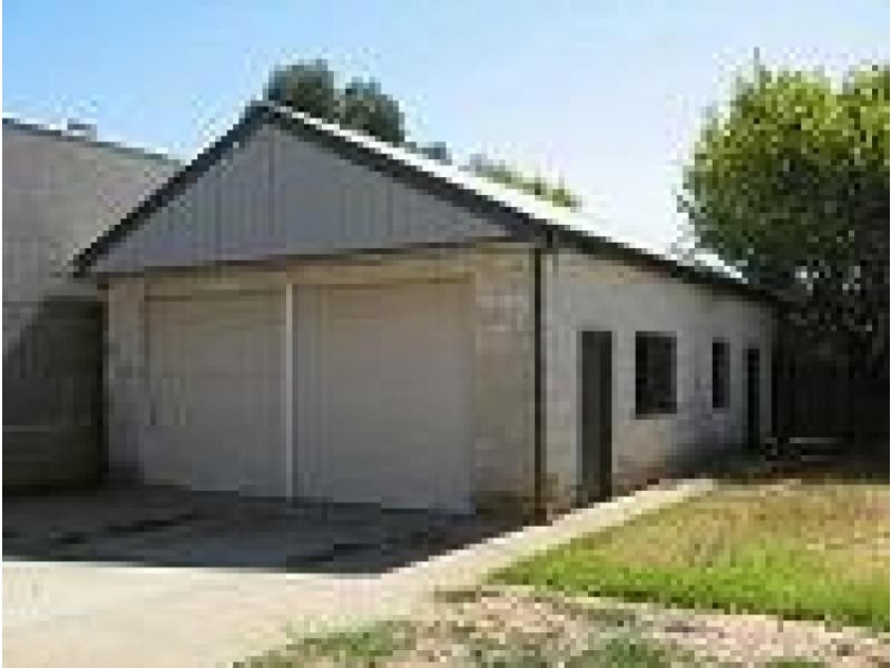 358 Urana Road, Lavington NSW 2641