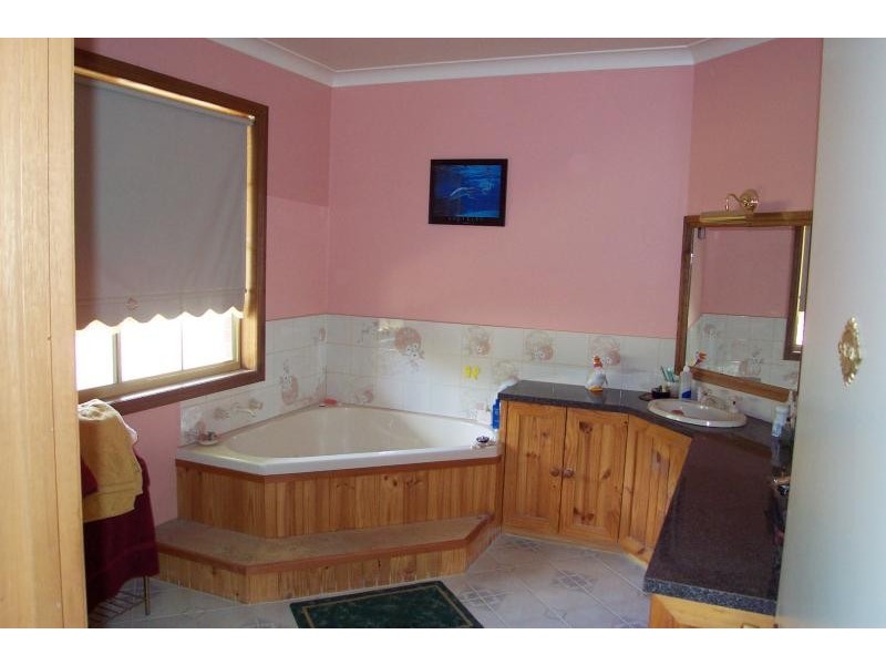 141 Flagstaff Road, Bethanga VIC 3691