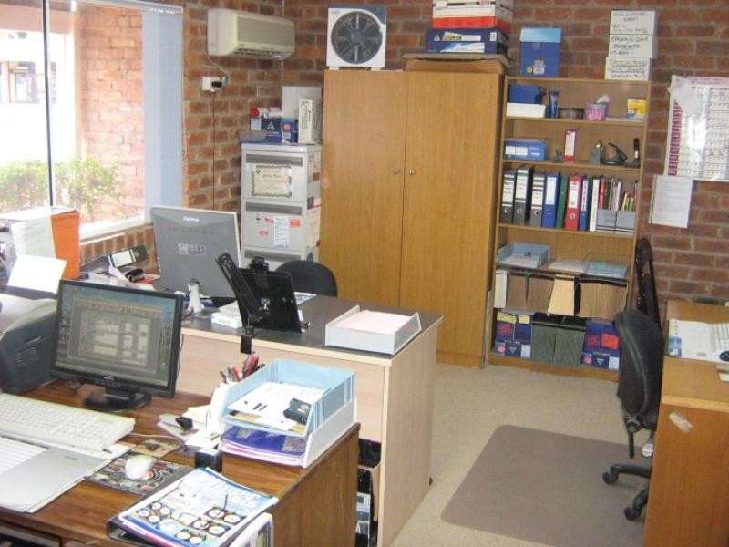 73 Lachlan Street, Hay NSW 2711