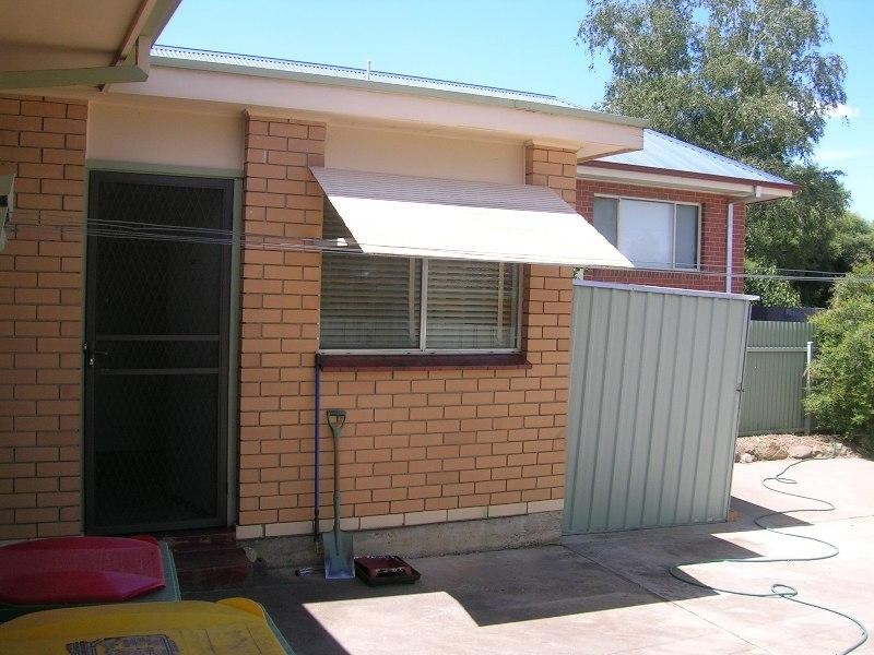 6/4 Huon Kiewa Road, Tangambalanga VIC 3691