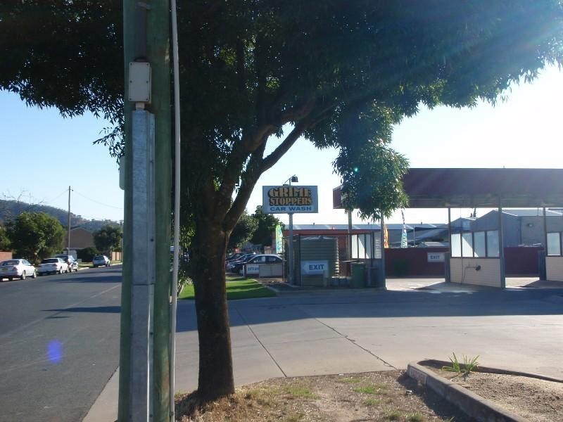 412 Griffith Road, Lavington NSW 2641