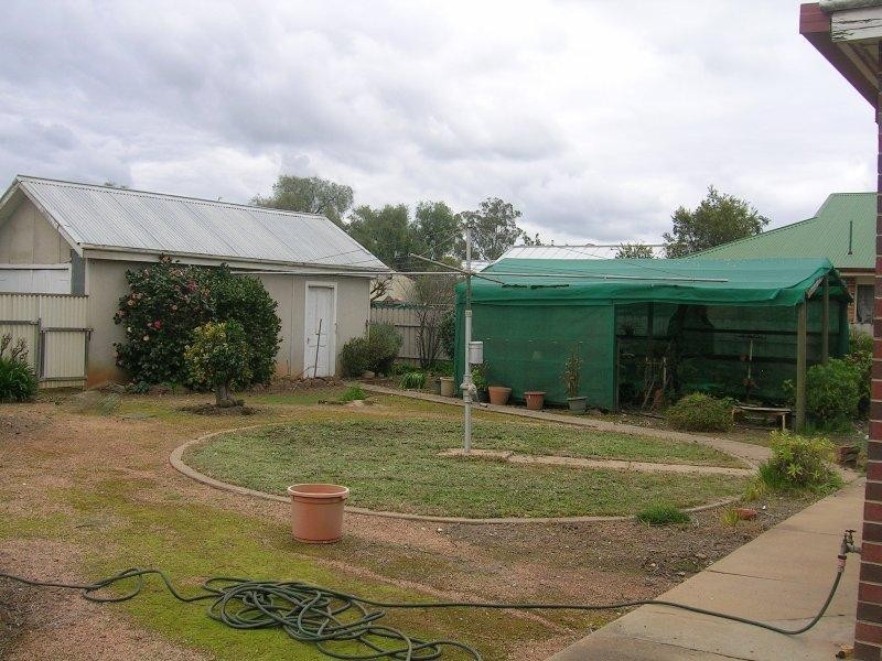 27 Commercial Street, Walla Walla NSW 2659