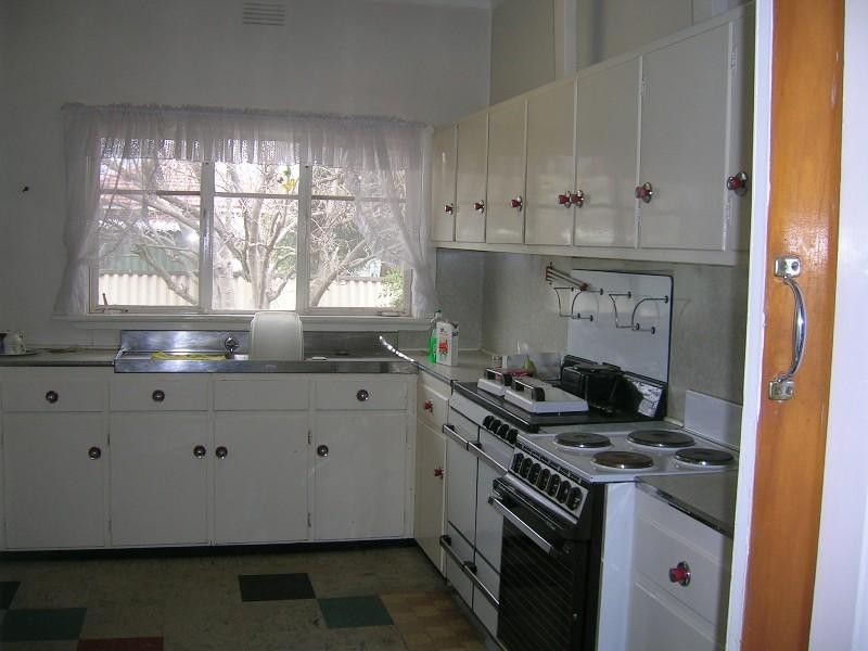 27 Commercial Street, Walla Walla NSW 2659