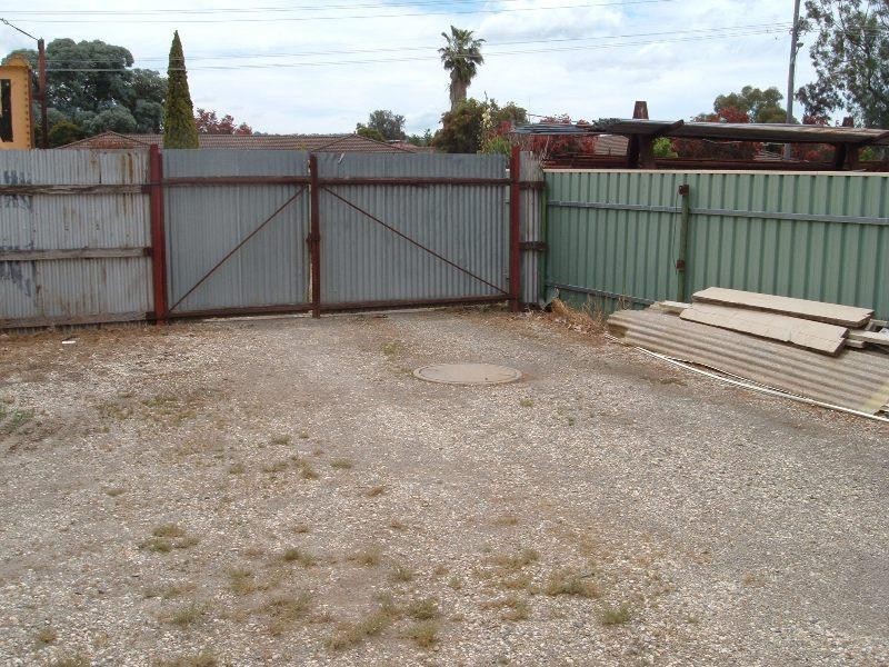 368 Urana Road, Lavington NSW 2641