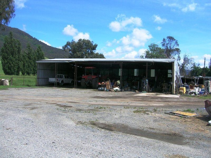 1923 Omeo Highway, Tallandoon VIC 3700