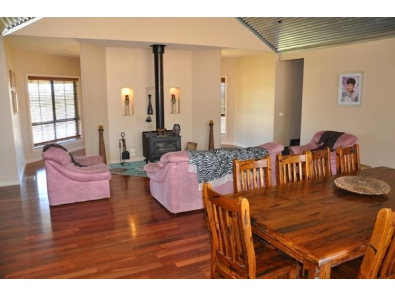 6 Swallow Lane, Jindera NSW 2642