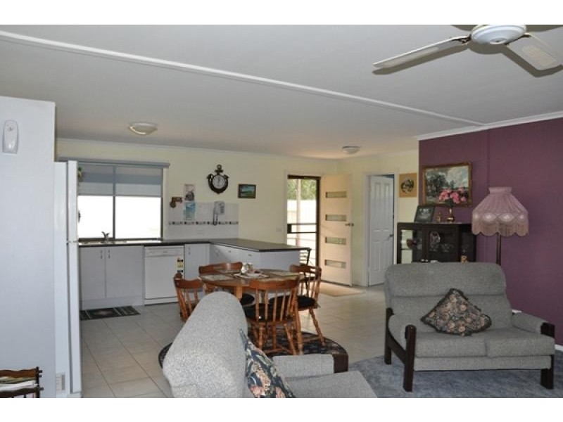 Unit 80 , – Kismet Riverside Lodge, Riverina Highway, Howlong NSW 2643
