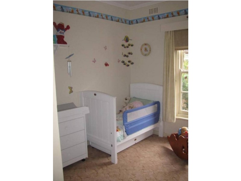 10 Victoria Street, Howlong NSW 2643