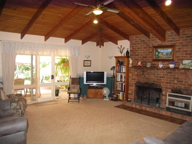 108 Short Street, Howlong NSW 2643