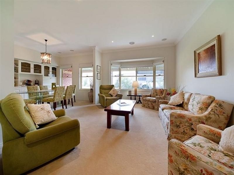 103 Hume Street, Howlong NSW 2643