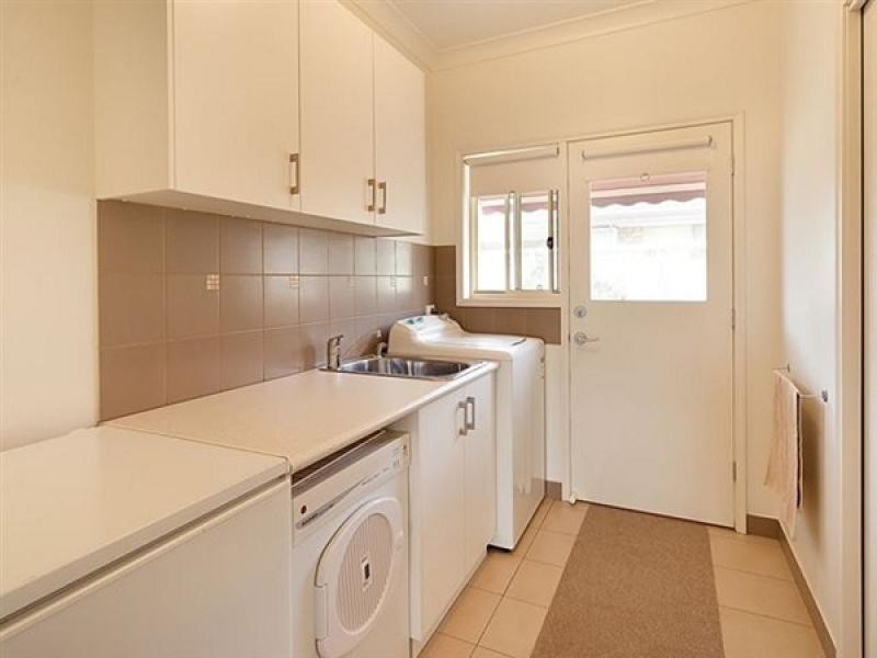 103 Hume Street, Howlong NSW 2643