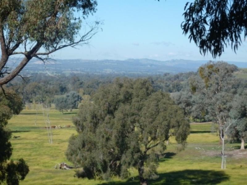 260 Maloneys Road, Greta West VIC 3675