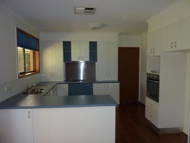 88 Kennedy St, Howlong NSW 2643