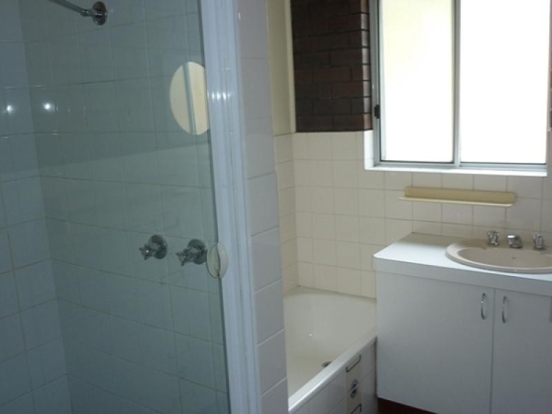 Unit 2 , 531 George Street, Albury NSW 2640