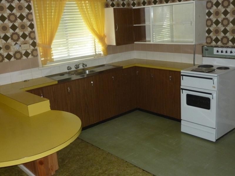 376 Eden Street, Lavington NSW 2641