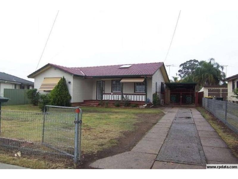3 Forrester Road, Lethbridge Park NSW 2770