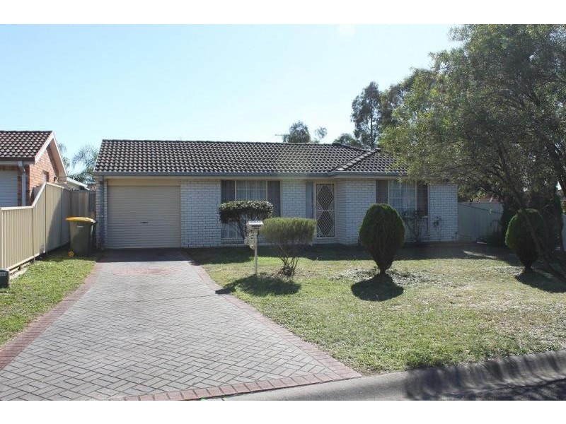 2 Lapwing Way, Plumpton NSW 2761