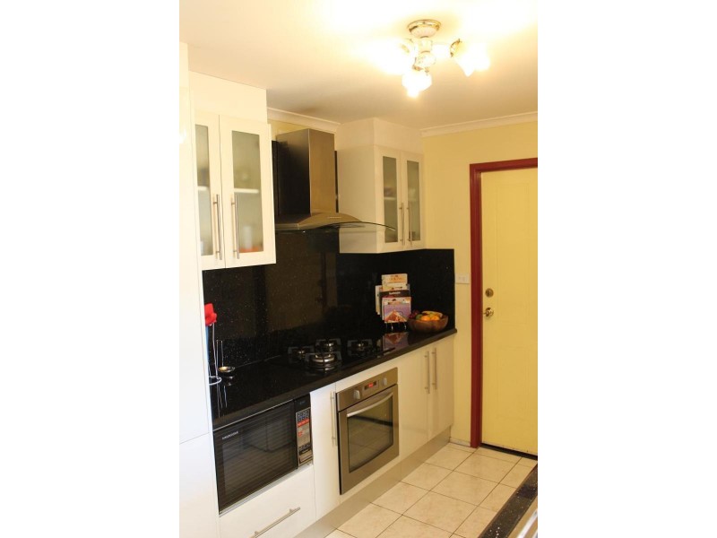 2 Lapwing Way, Plumpton NSW 2761