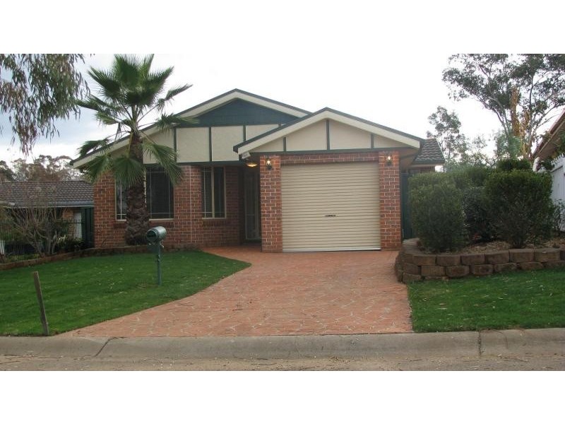 4 Gale Place, Oakhurst NSW 2761