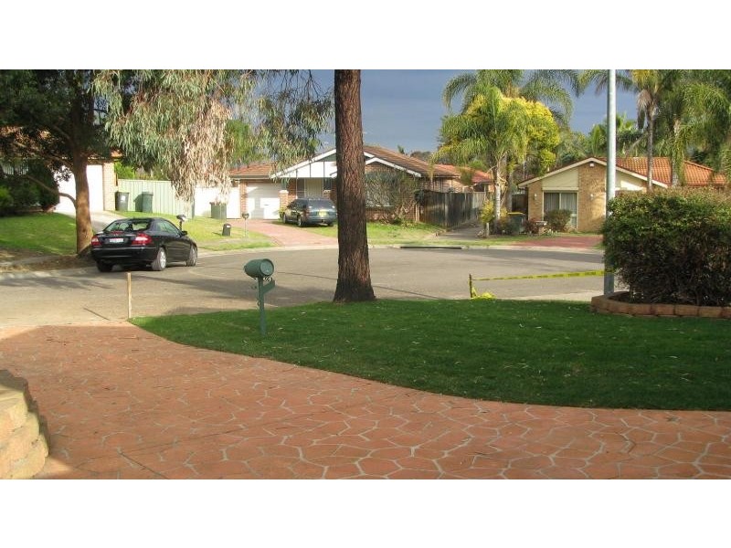 4 Gale Place, Oakhurst NSW 2761