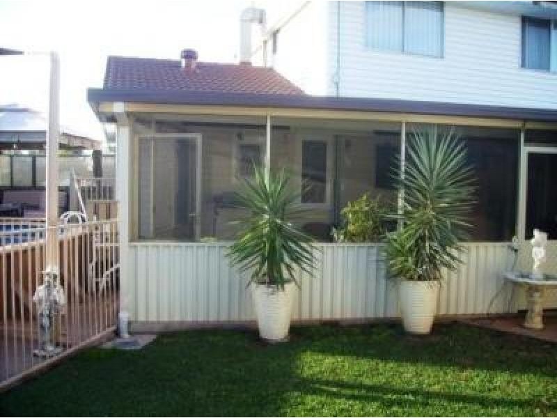 13 Riddell Crescent, Blackett NSW 2770