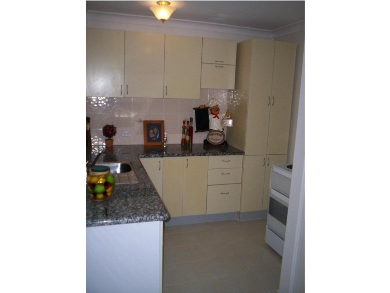 21 Tarawa Road, Lethbridge Park NSW 2770